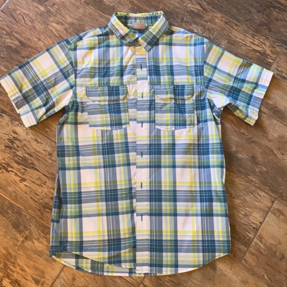 Men’s Columbia quick dry button down